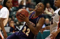 九游官网-中国篮球运动员技术动作视频分析，篮球运动员运球动作